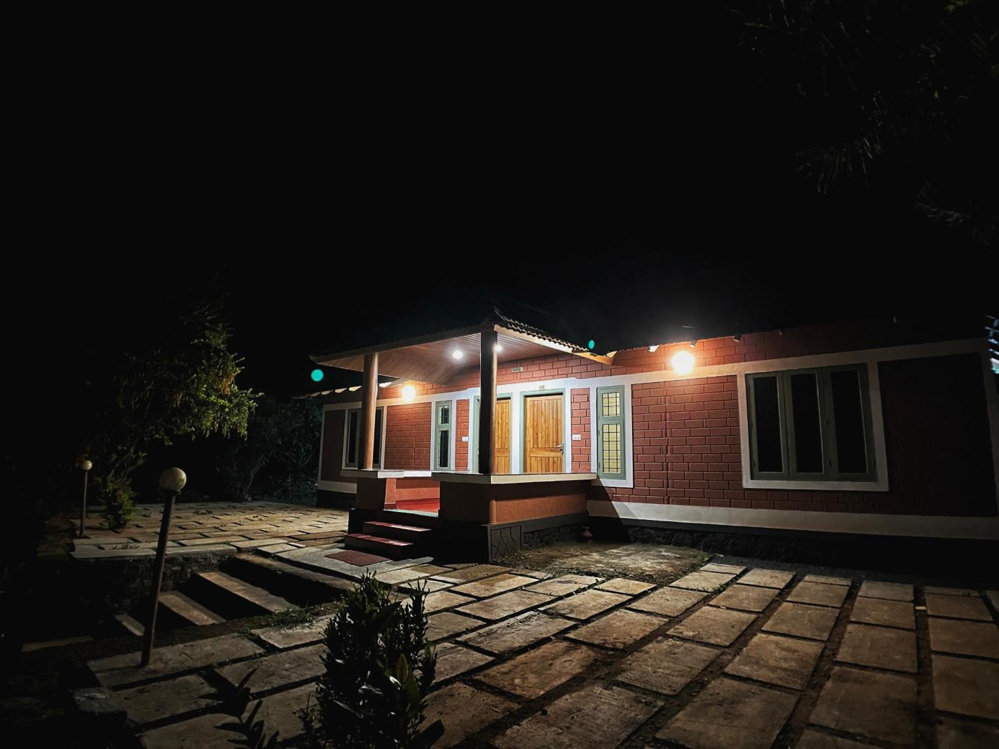 Mahout Resort Wayanad - An Experiential Jungle Stay With Waterfall 칼파타 외부 사진